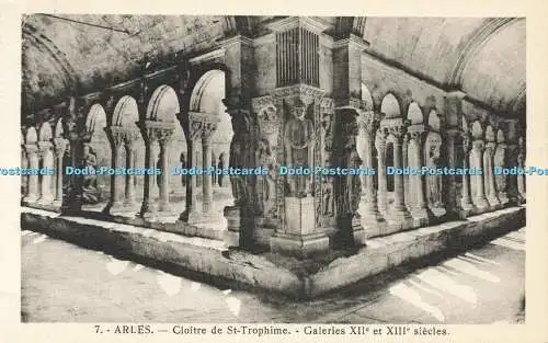 R599731 Arles Cloitre de St Trophime Galeries XII et XIII siecles J George