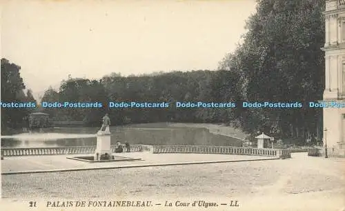 R599767 Palais de Fontainebleau La Cour d Ulysse LL 21 Levy et Neurdein Reunis