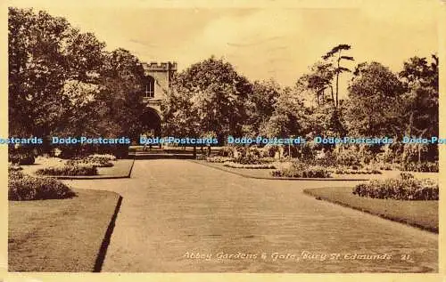 R599850 Bury St Edmunds Abbey Gardens and Gate 1957