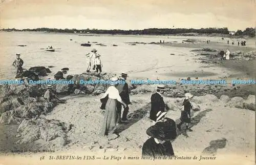 R600316 St Brevin les Pins La Plage a Maree Basse pres de la Fontaine de Jouvenc