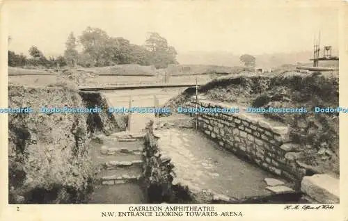 R602576 2 Caerleon Amphitheater N W Eingang mit Blick auf Arena H M Büro von