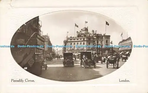 R601154 Piccadilly Circus London Davidson Bros