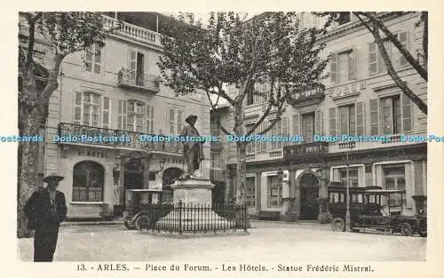 R601433 13 Arles Place du Forum Les Hotels Statue Frederic Mistral J George