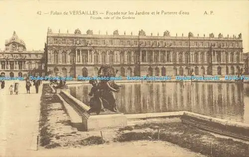 R607939 Palais de Versailles Fassadenseite der Gärten A Papeghin