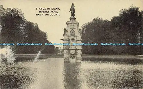 R608748 Hampton Court Bushey Park Statue von Diana Auto Foto Serie