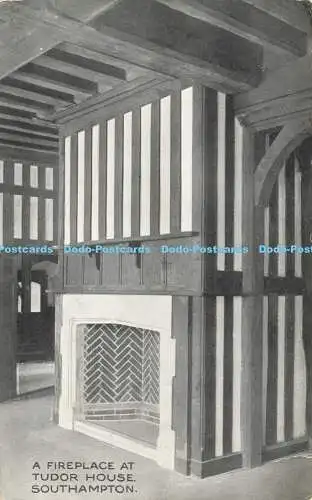 R604570 Southampton Ein Kamin im Tudor House Henry Huttoft