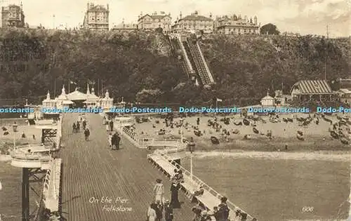 R611606 Folkestone On the Pier J Welch 1917