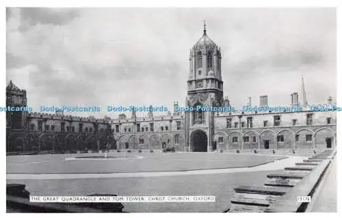 R609665 Oxford Christ Church The Great Quadrangle and Tom Tower J Salmon Photost