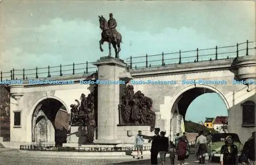 R607268 Ostende Monument of King Leopold II Alfre Courtens 1963 Artcolor Bruxelle