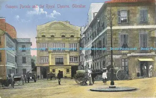 R612204 Gibraltar Gunners Parade und das Royal Theatre Benzaquen