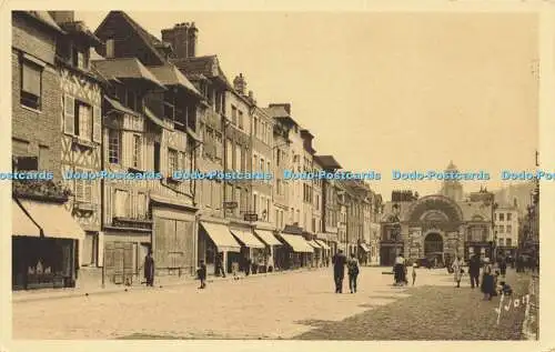 R612827 La Douce France 86 Lisieux Calvados Place Gambetta et Halle aux Grains Y