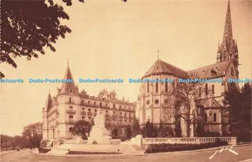 R613003 Toute La France Jove Heliogravure de Luxe No 29 Pau B P Le monument aux