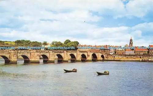 R613195 Old Bridge from Tweedmouth Berwick Upon Tweed