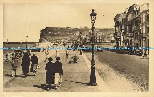 R617299 8 Fecamp S Inf La Digue Promenade et le Boulevard des Belges Heliogravur