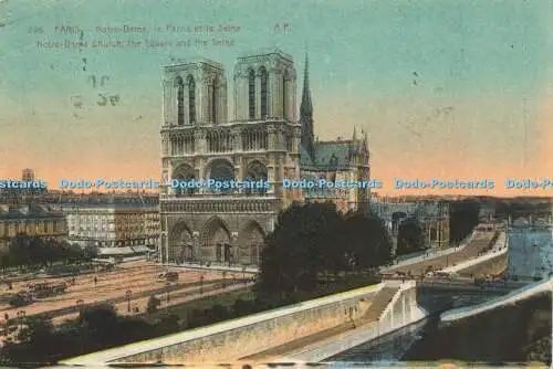 R617328 296 Paris Notre Dame Kirchplatz und Seine A Papeghin