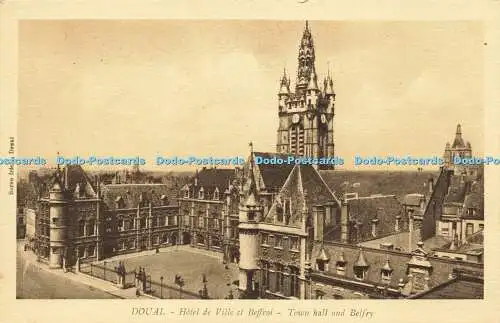 R617369 Douai Hotel de Ville et Beffroi Rathaus und Glockenturm Baron Freres
