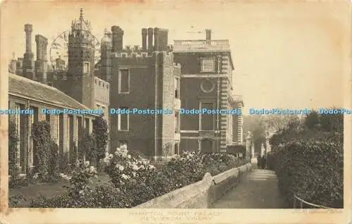 R622128 C6 Hampton Court Palace Blick vom Weingut H M Office of Works Fotogravur