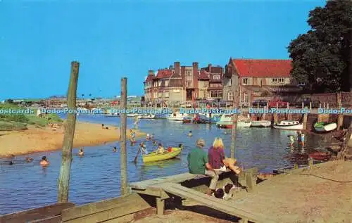 R615826 Blakeney Quay Dixon Lotus