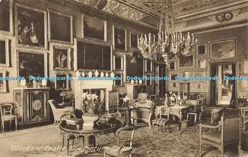 R622910 Windsor Castle Picture Gallery Friths Serie Nr 75192