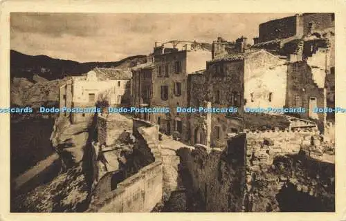 R618729 405 Les Baux Les Remparts a gauche le Vallon de la Fontaine Es dessous d