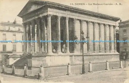 R618835 15 Nimes La Maison Carree A R