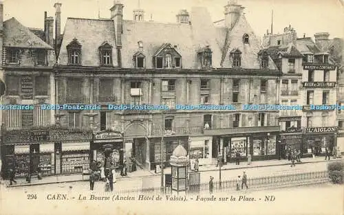 R620909 204 Caen La Bourse Ancien Hotel de Valois Facade sur la Place ND Levy et