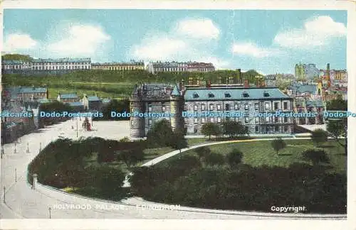 R621195 Holyrood Palace Edinburgh D und D