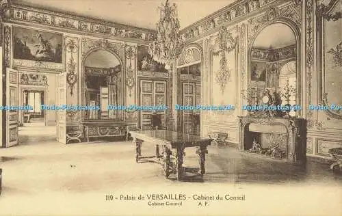 R616687 110 Palais de Versailles Cabinet du Conseil Cabinet Council A Papeghin