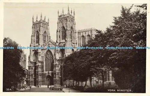 R623992 35 A York Minster