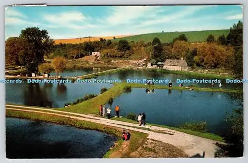 R740569 Glos Cirencester Bibury Trout Farm Bibury J Salmon Sevenoaks Kent Englan