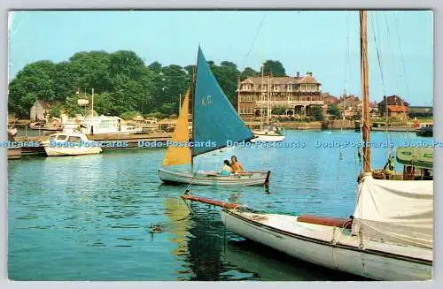 R740679 Oulton Broad Photo Precision Colourmaster International PM Lowestoft Suf