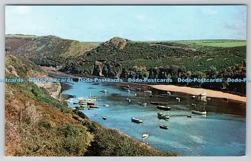 R740724 Solva Ein angenehmes Küstendorf in St Brides Bay Plastichrome