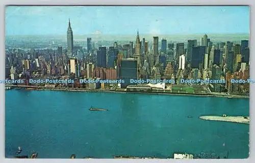 R740938 N Y New York East River Panorama Acacia Card Don Ceppi