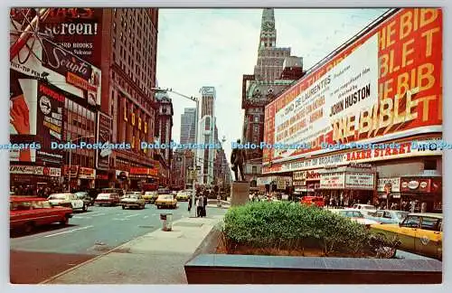 R740074 N Y New York City Times Square zeigt den New Allied Chemical Tower Bui