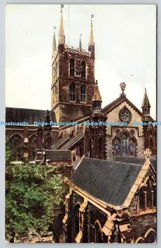 R742978 Southwark Cathedral Blick aus dem Osten The Choir and Retro Choir Raphael