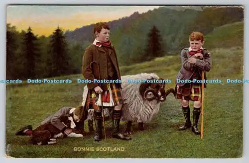 R742563 Bonnie Scotland Highland Laddies Raphael Tuck and Sons Rapholette Glosso