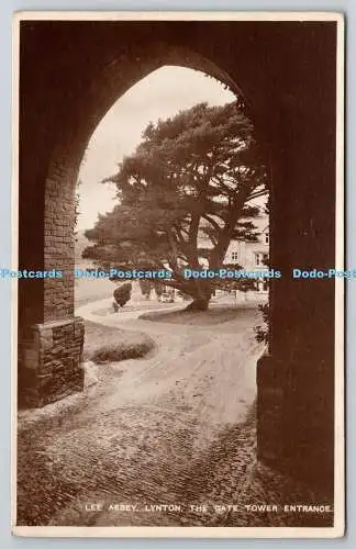 R742656 Lee Abbey Lynton The Gate Tower Eingang Raphael Tuck and Sons Echtfoto