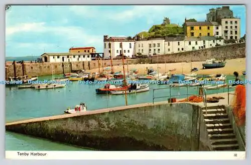 R738809 Tenby Harbour E T W Dennis Scarborough ROE Robert O Evans St Davids 1988