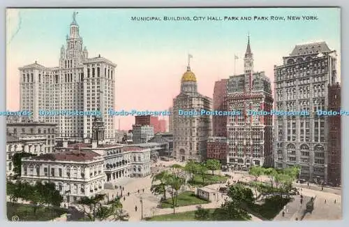 R746480 New York Municipal Building City Hall Park and Park Row Success Postal C