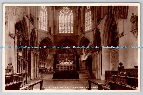 R747520 Tewkesbury Abbey Choir and Altar Tuck RP