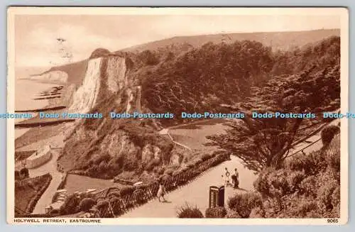 R748579 Eastbourne Holywell Retreat S and E Hastings 1955