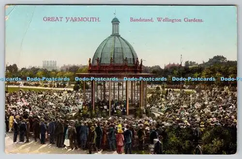 R748973 Great Yarmouth Bandstand Wellington Gardens 1926