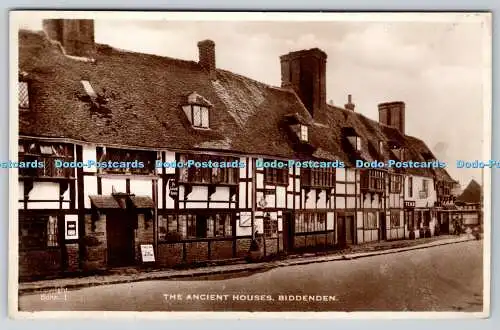 R749703 Biddenden The Ancient Houses Raphael Tuck and Sons RP