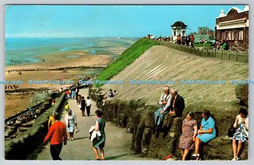 R752065 Blackpool Bispham Promenade Photo Precision Colourmaster International P