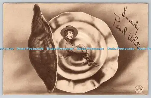 R751810 Portrait of a Woman in a Shell Pathe Freres Cinema Ltd 1917