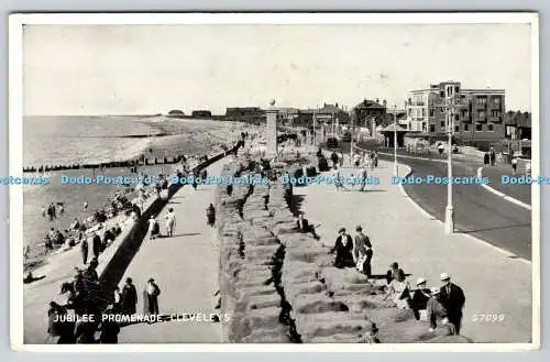 R753012 Cleveleys Jubilee Promenade Valentine Silveresque 3039 V Style 1964