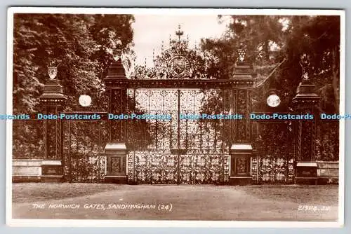 R753874 Sandringham The Norwich Gates Valentine RP