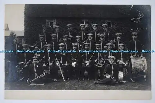 C026492 Gruppe Männer in Uniformen und Musikinstrument S H Greenway Northampton D