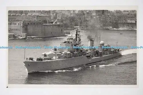 C026592 HMS Daring D05 Anthony and Joseph Pavia Valletta Malta 1954