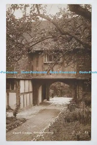 C026774 Groombridge Court Lodges M Kemp The Walks The Wells Serie RP